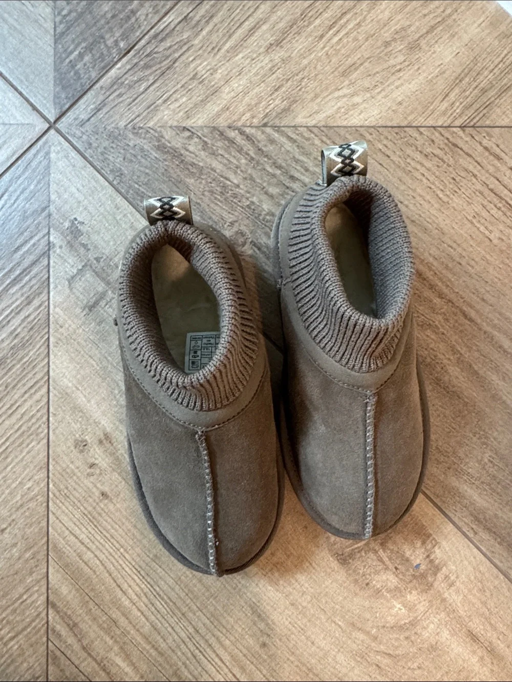 UGG kids Classic Ultra Stretch Cuff Taupe Suede Shearling-Lined Slip-On Boots